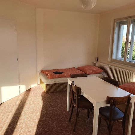 KEMP a stanování na faře Javorník Exteriér fotografie
